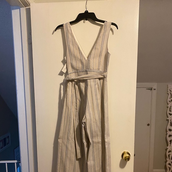 Pant suit - Picture 1 of 3